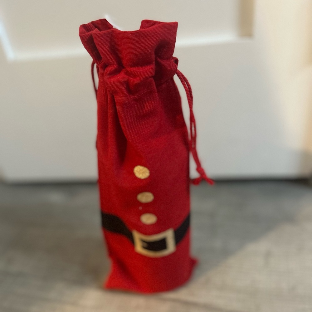 CHRISTMAS - Red Holiday Wine Bag with Santa Suit Design